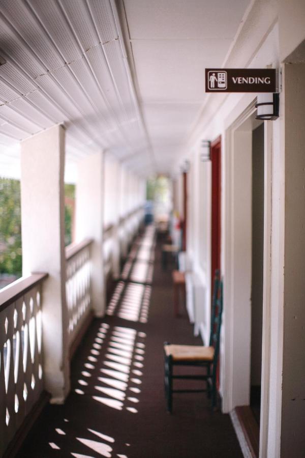 Riverbend Motel & Cabins Helen Esterno foto