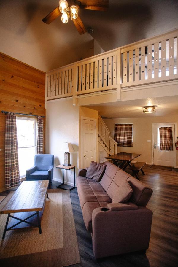 Riverbend Motel & Cabins Helen Esterno foto