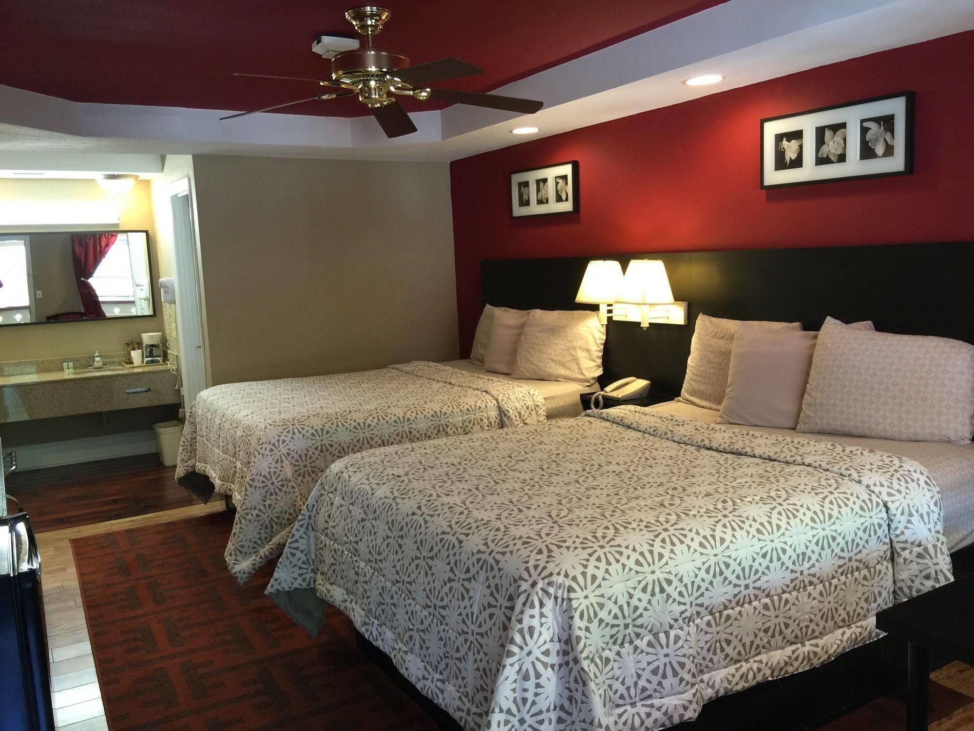 Riverbend Motel & Cabins Helen Esterno foto